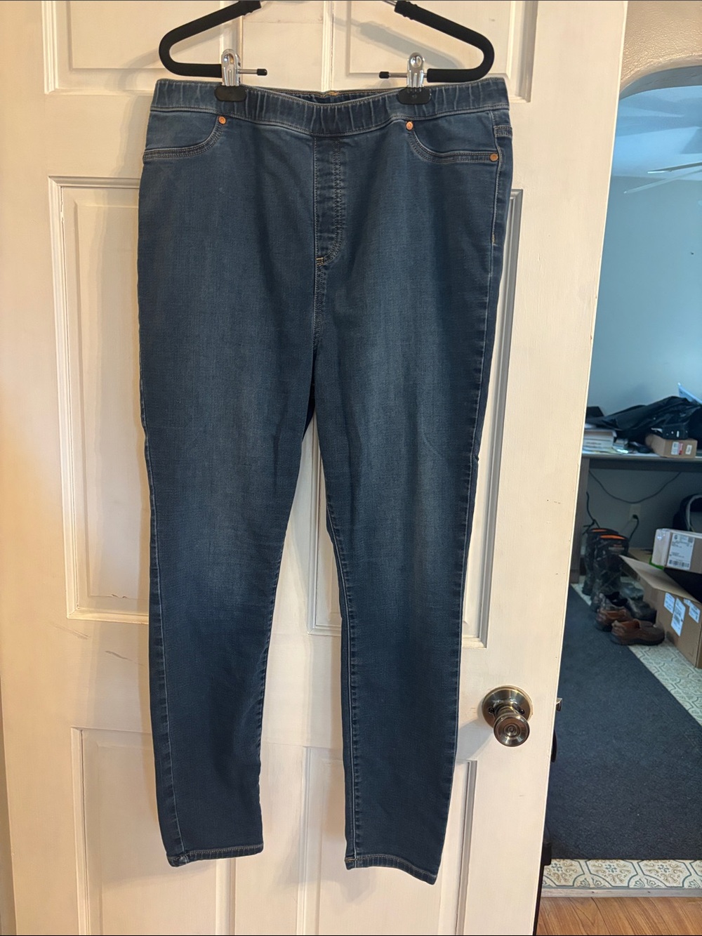 Vera Wang Dark Blue Stretch leggings